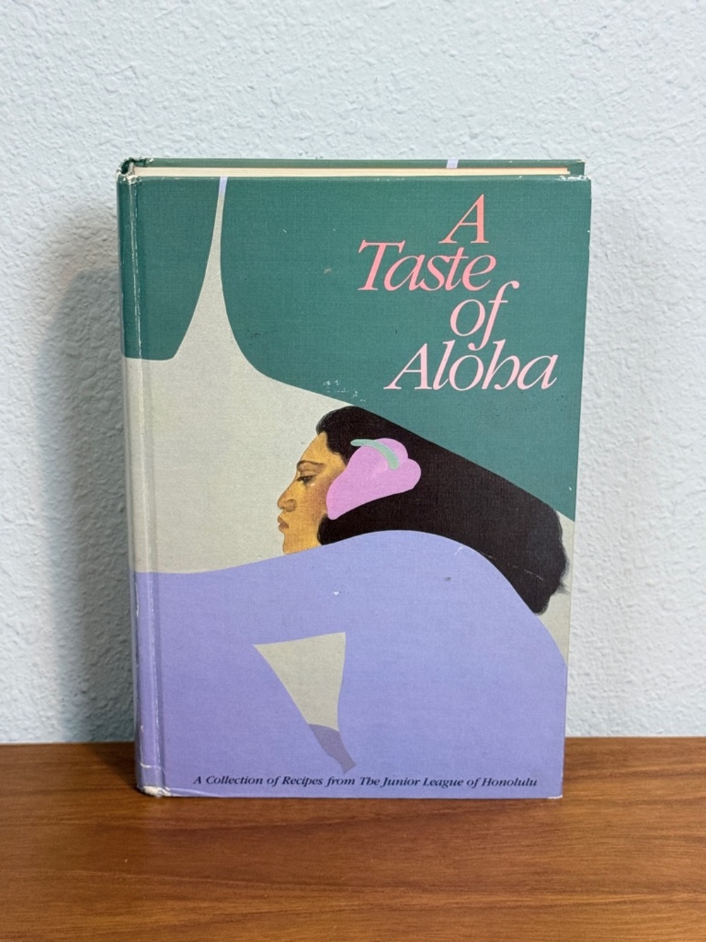 A Taste of Aloha Hawaiian Cookbook Junior League of Honolulu 1984 HC